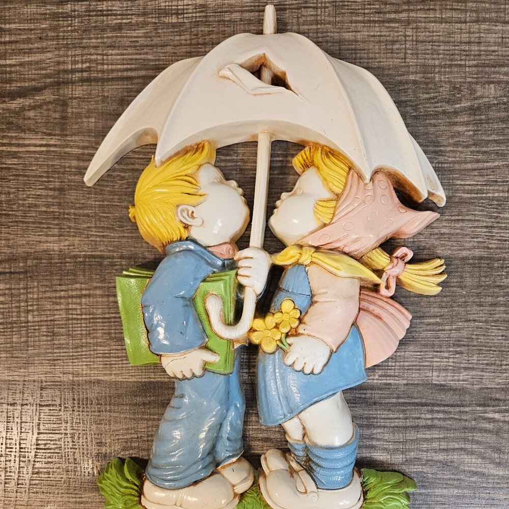 Boy and Girl Kissing Vintage Homeco Wall Decor -- ITEM #2239